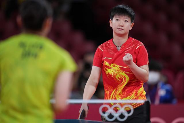 王牌阵容！勇士派出库巴追波穆的首发阵容时11胜0负.