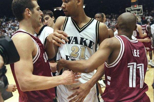 同组7位“00后”2位“10后”，张雨霏新赛季首秀：满眼都是自己2012年的样子.